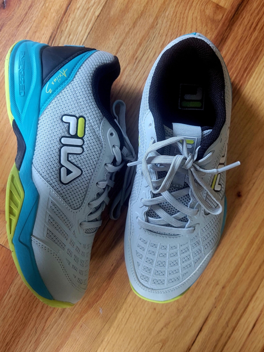 FILA Big Kids Or Small Women’s Tennis Shoes - Fila Axilus 3